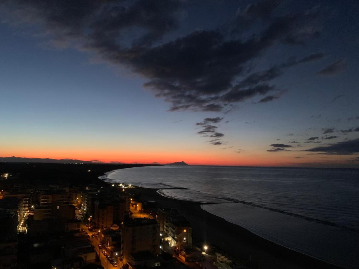 Appartamento Little House Nettuno Esterno foto